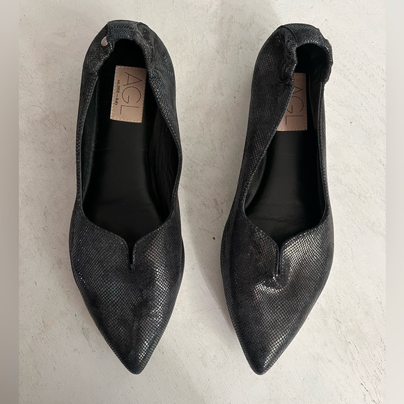 AGL pointy reptile print leather pointy sneaker sole flats size 39.5 - Picture 2 of 9